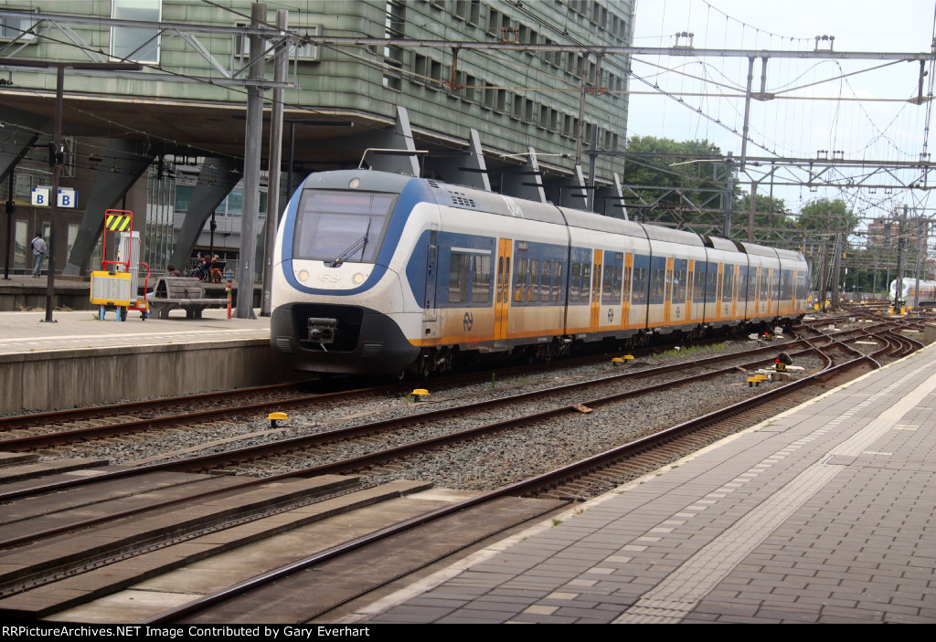 NS Sprinter #2635 - Nederlandse Spoorwegen 